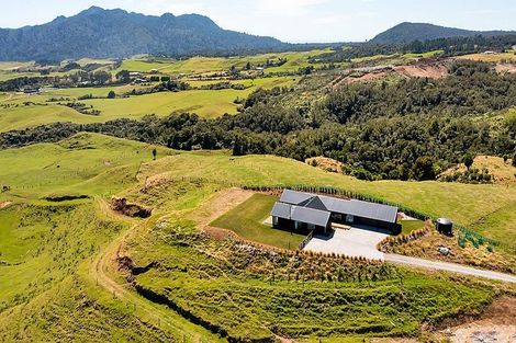 Photo of property in 791 Dover Road, Okato, New Plymouth, 4374