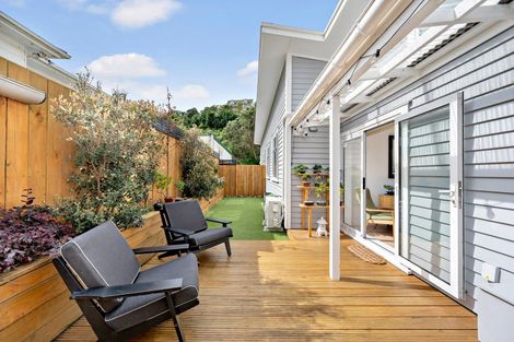 Photo of property in 32a Happy Valley Road, Owhiro Bay, Wellington, 6023