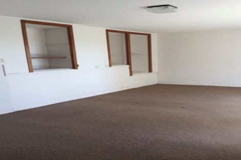 Photo of property in 29 Island Bay Road, Beach Haven, Auckland, 0626