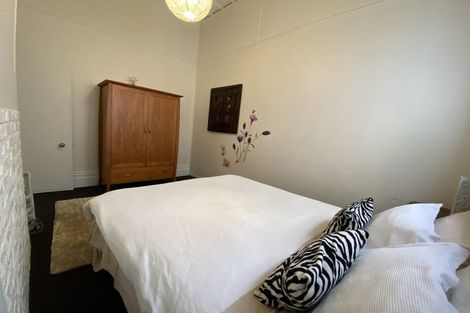 Photo of property in 156a Oriental Parade, Oriental Bay, Wellington, 6011