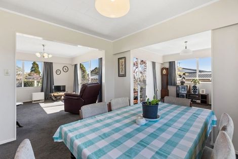 Photo of property in 16 Bronte Place, Whalers Gate, New Plymouth, 4310