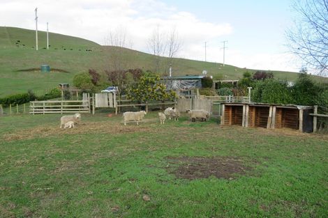 Photo of property in 727 Valley Road, Raukawa, Hastings, 4174