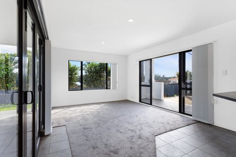 Photo of property in 26 Lamia Place, The Gardens, Auckland, 2105