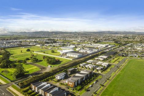 Photo of property in 7 Battalion Drive, Papakura, 2110