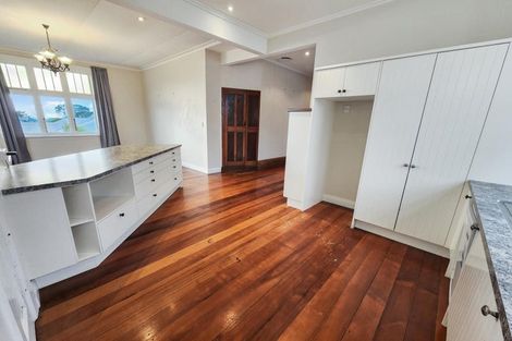 Photo of property in 16 Lighthouse Road, Bluff Hill, Napier, 4110