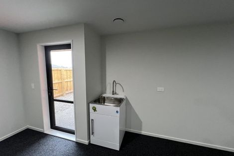 Photo of property in 35 Cousins Street, Woodend, 7691