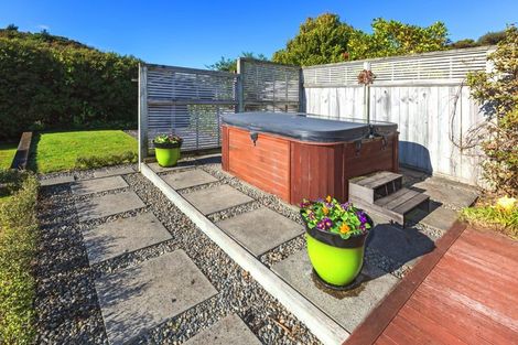 Photo of property in 6 Charthouse Lane, Whitby, Porirua, 5024