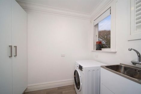 Photo of property in 18 Albion Street, Hawera, 4610