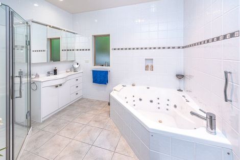 Photo of property in 12 Suffolk Drive, Otamatea, Whanganui, 4500