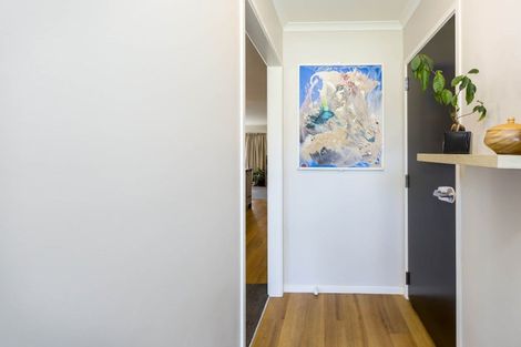 Photo of property in 24 Te Kaeaea Crescent, Wallaceville, Upper Hutt, 5018