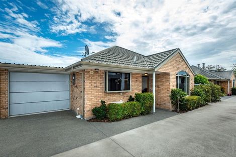 Photo of property in 2/252 Mairehau Road, Burwood, Christchurch, 8083