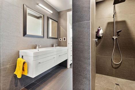 Photo of property in 8 Te Roera Place, Riverhead, 0820