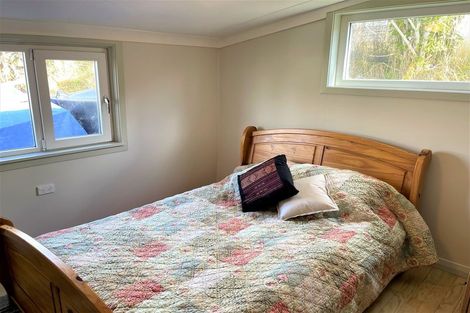 Photo of property in 180 Waiwera Station Road, Waiwera South, Clinton, 9584