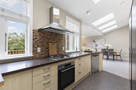 Photo of property in 263 Adelaide Road, Newtown, Wellington, 6021