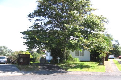 Photo of property in 10 Mowbray Place, Sunnynook, Auckland, 0620