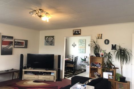 Photo of property in 15 Penfold Place, Henderson, Auckland, 0610