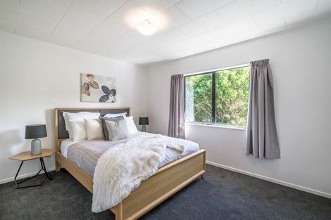 Photo of property in 99 West Harbour Drive, West Harbour, Auckland, 0618