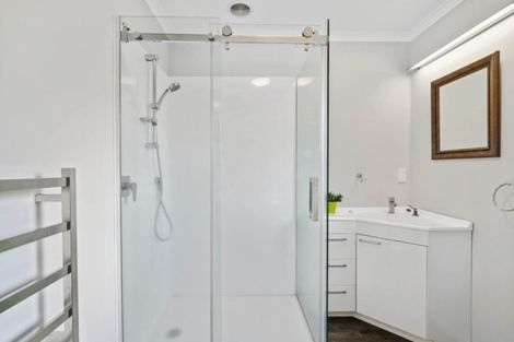 Photo of property in 17 Melrose Avenue, Owhata, Rotorua, 3010