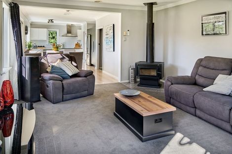 Photo of property in 280 Main Road, Tawa, Wellington, 5028