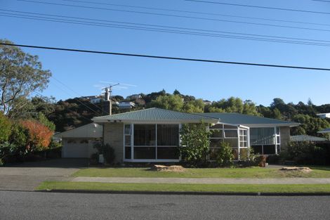 Photo of property in 54 Thomas Street, Stokes Valley, Lower Hutt, 5019