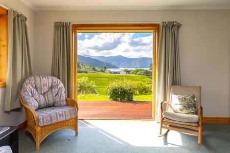 Photo of property in 888 Queen Charlotte Drive, Linkwater, Picton, 7281