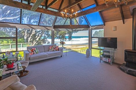 Photo of property in 118 Bambury Place, Onemana, Whangamata, 3691