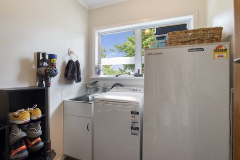 Photo of property in 254 Huatoki Street, Upper Vogeltown, New Plymouth, 4310