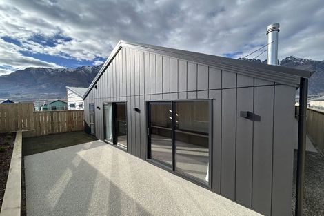 Photo of property in 12 Grain Close, Jacks Point, 9371