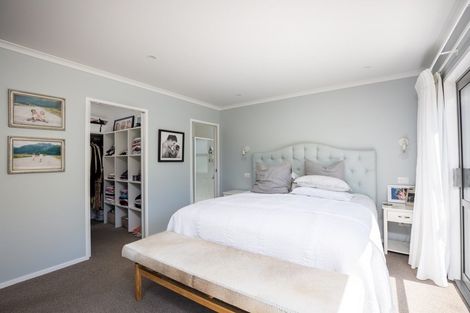 Photo of property in 4 Okoare Lane, Ferndale, New Plymouth, 4310