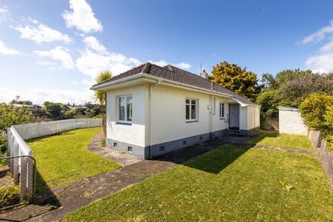 Photo of property in 8 Lynmouth Heights, Lynmouth, New Plymouth, 4310