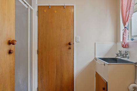 Photo of property in 106 Gemstone Drive, Birchville, Upper Hutt, 5018