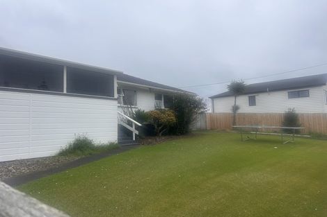 Photo of property in 2a Chapman Road, Te Atatu Peninsula, Auckland, 0610