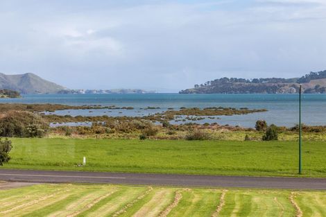 Photo of property in 13 Koromiko Drive, Coromandel, 3506