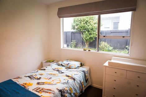 Photo of property in 18 Paddington Grove, Karori, Wellington, 6012