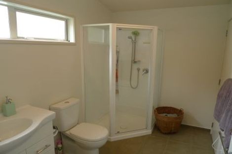 Photo of property in 80c Stewart Drive, Newlands, Wellington, 6037