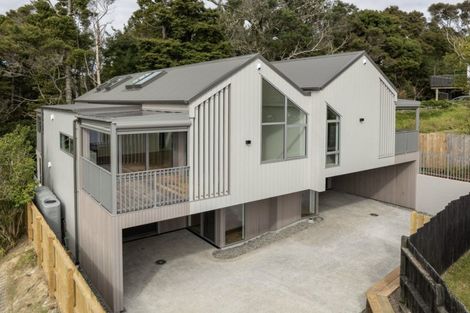 Photo of property in 93a Verran Road, Birkenhead, Auckland, 0626
