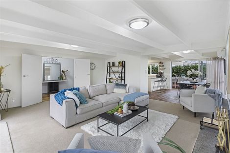 Photo of property in 10 Sanctuary Point, Sunnyhills, Auckland, 2010