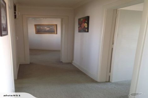 Photo of property in 1-12/48 The Bay Hill, Timaru, 7910