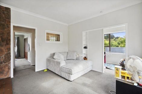 Photo of property in 414 Stokes Valley Road, Stokes Valley, Lower Hutt, 5019