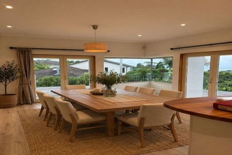 Photo of property in 71 William Bayes Place, Red Beach, 0932