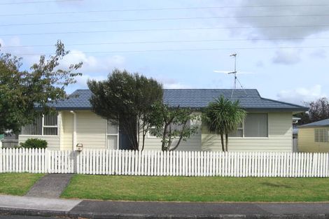 Photo of property in 20 Vera Road, Te Atatu South, Auckland, 0610
