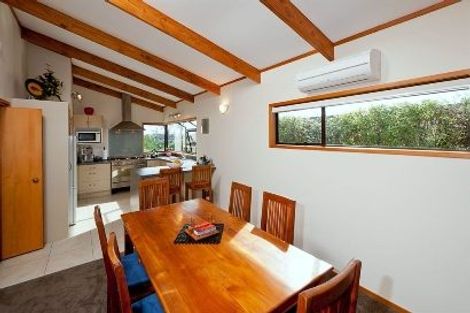 Photo of property in 2/10 Deep Creek Road, Torbay, Auckland, 0630