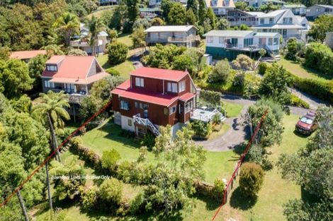 Photo of property in 111 Tuna Place, Onemana, Whangamata, 3691