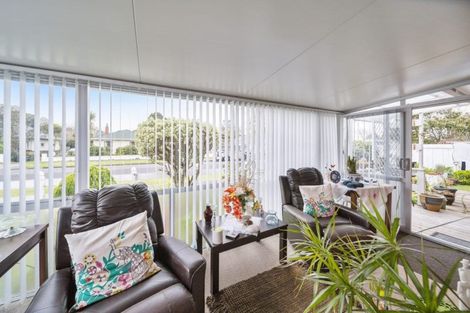 Photo of property in 124 Govett Avenue, Frankleigh Park, New Plymouth, 4310