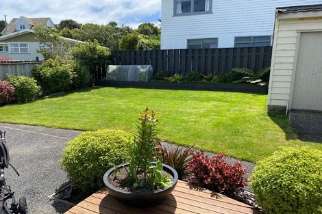 Photo of property in 1 Lomita Road, Johnsonville, Wellington, 6037