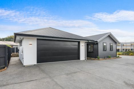 Photo of property in 28 Pistacia Place, Hornby, Christchurch, 8025