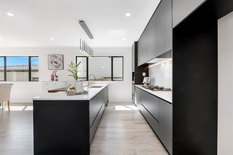 Photo of property in 19 Aklander Rise, Flat Bush, Auckland, 2019