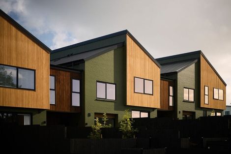 Photo of property in 9 Golden Fall Road, Hobsonville, 0616