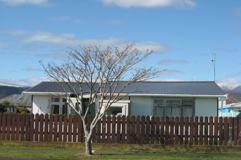 Photo of property in 48 George Street, Levin, 5510
