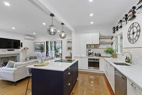 Photo of property in 124 Kamahi Street, Stokes Valley, Lower Hutt, 5019